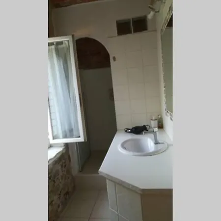 A Casuccia شقة